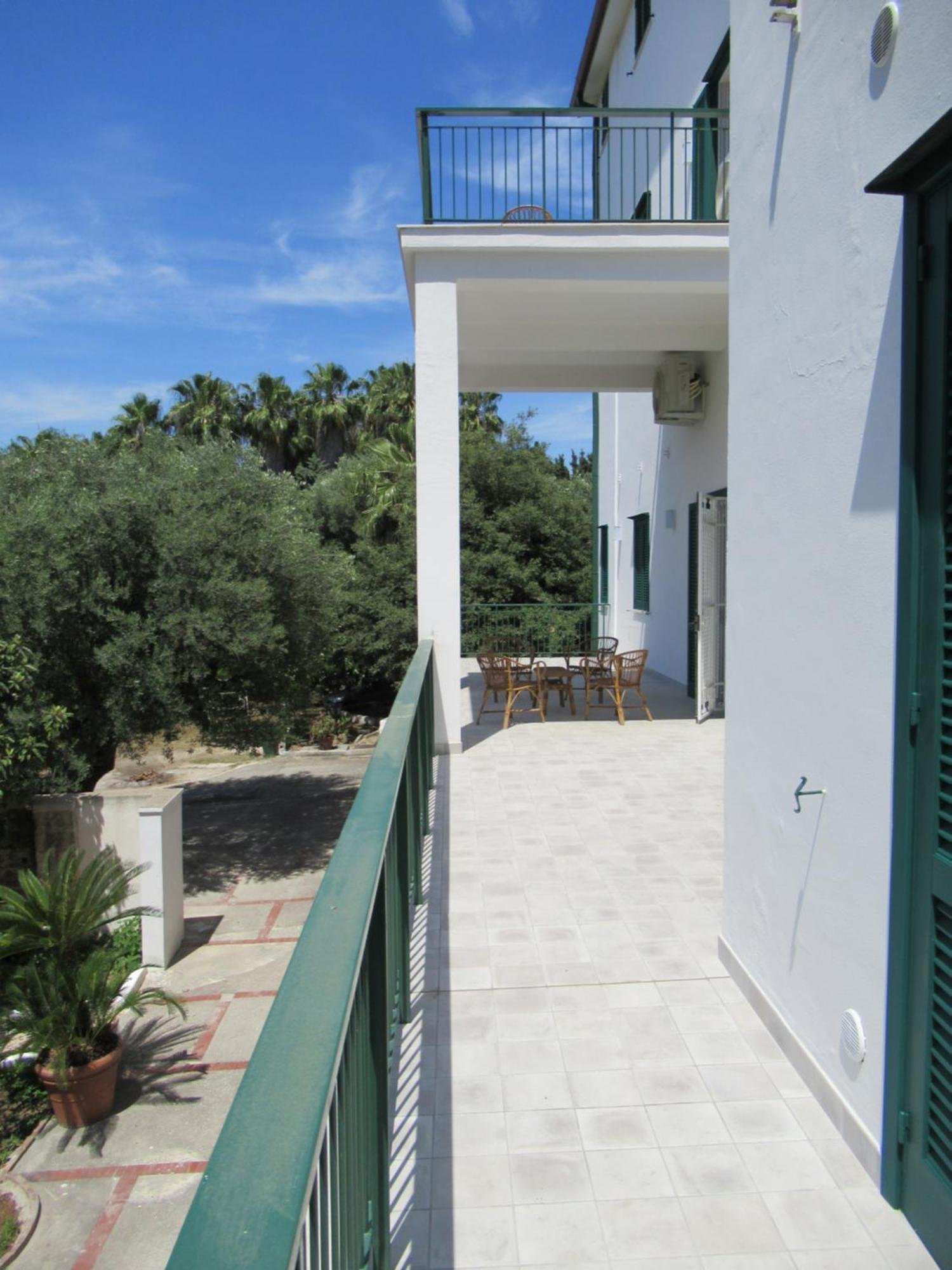 Villa Marta Taranto Bagian luar foto