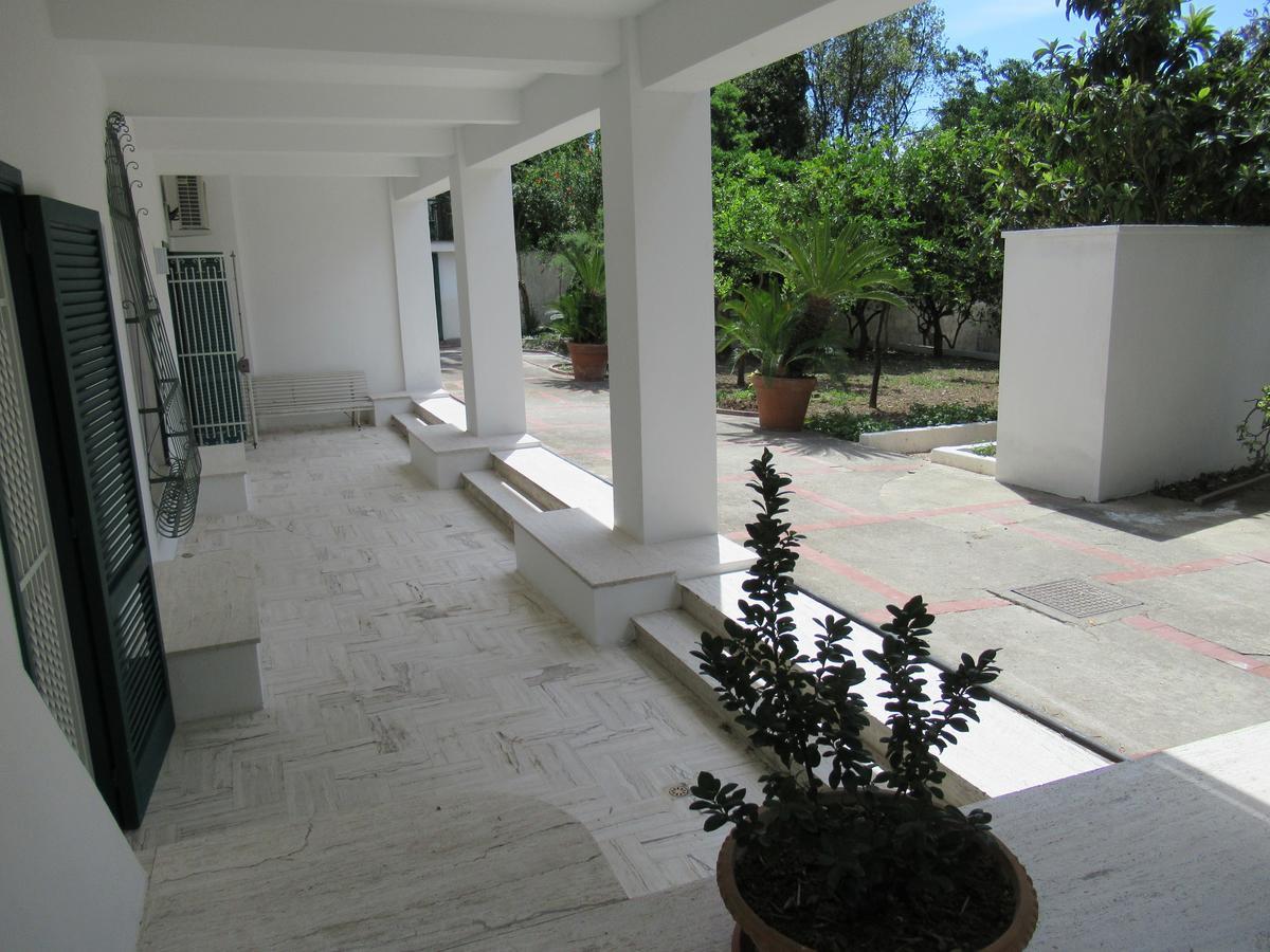 Villa Marta Taranto Bagian luar foto
