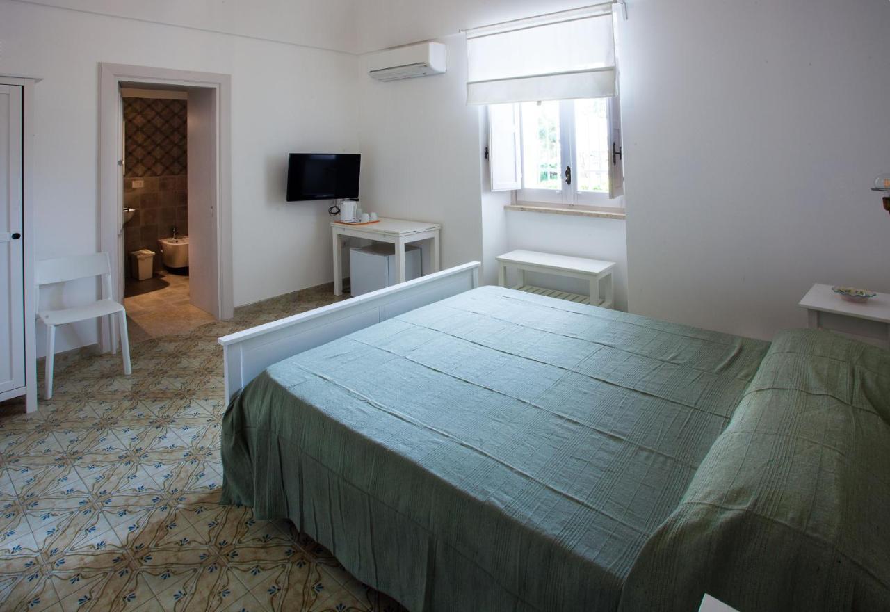 Villa Marta Taranto Bagian luar foto